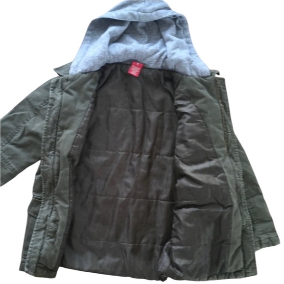 Arizona Jean Company Green cargo Jacket zipper and buttons to close - Picture 4 of 9